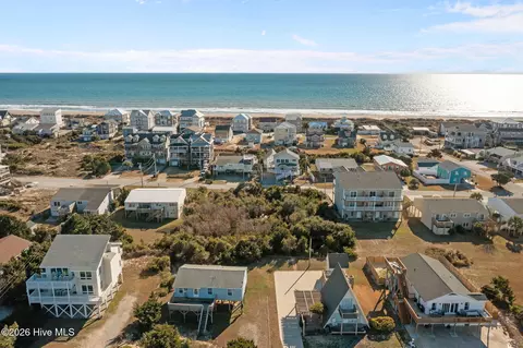 109 Robin Ave, Atlantic Beach, NC 28512