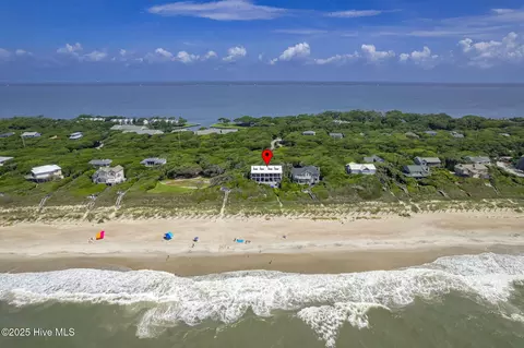 585 Forest Dunes Dr, Pine Knoll Shores, NC 28512