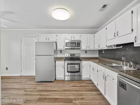 Kitchen - 378 Riggs Rd, Hubert, NC 28539 photo 1 of 4