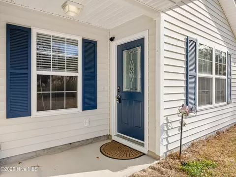 Exterior - 378 Riggs Rd, Hubert, NC 28539 photo 3 of 8