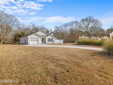 Exterior - 378 Riggs Rd, Hubert, NC 28539 photo 1 of 8