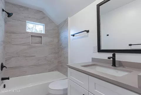 Bath - 30 Medlin Rd, Pinehurst, NC 28374 photo 5 of 5
