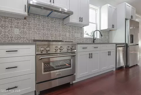 Kitchen - 30 Medlin Rd, Pinehurst, NC 28374 photo 3 of 6