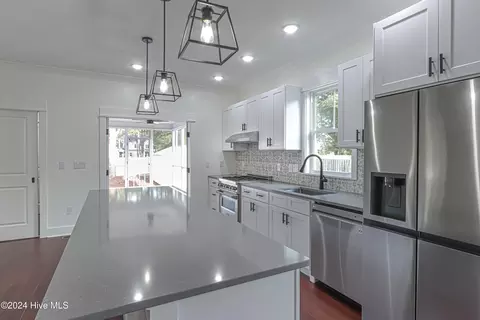 Kitchen - 30 Medlin Rd, Pinehurst, NC 28374 photo 5 of 6