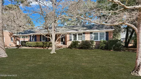207 Kirkland Dr, Greenville, NC 27858