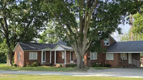 48 Kinlaw Dr, Tabor City, NC 28463