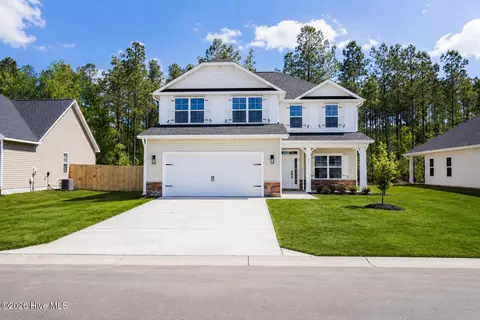 817 Hidden Bridge Dr, Jacksonville, NC 28546