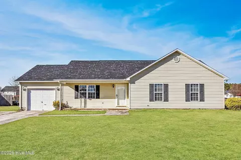 119 Annie Rd, Richlands, NC 28574