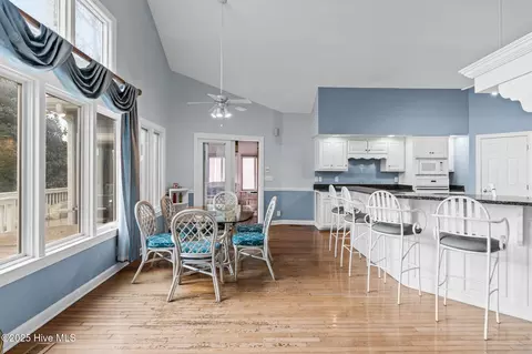 Dining - 178 Edgewater Cir, Sunset Beach, NC 28468 photo 2 of 5