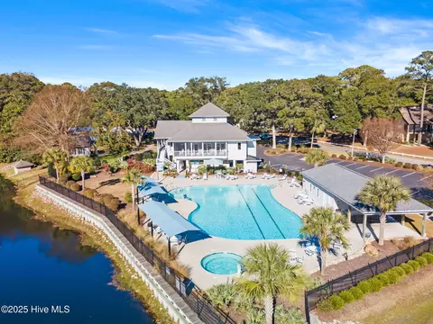 Exterior - 178 Edgewater Cir, Sunset Beach, NC 28468 photo 12 of 19