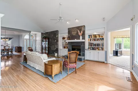 Living - 178 Edgewater Cir, Sunset Beach, NC 28468 photo 2 of 5