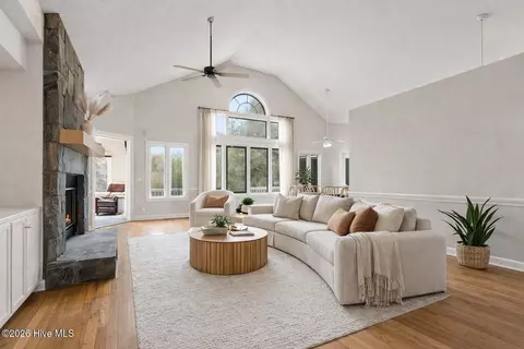Living - 178 Edgewater Cir, Sunset Beach, NC 28468 photo 4 of 5