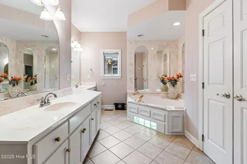 Bath - 178 Edgewater Cir, Sunset Beach, NC 28468 photo 2 of 7