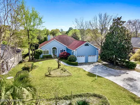 178 Edgewater Cir, Sunset Beach, NC 28468