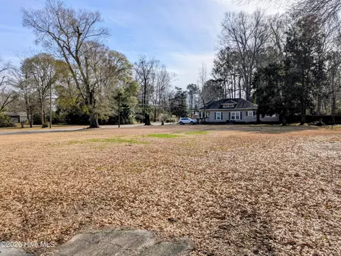 222 E Columbus St, Whiteville, NC 28472