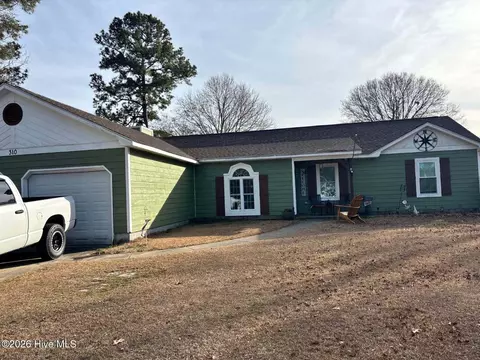 310 White Pine Ct, Midway Park, NC 28544