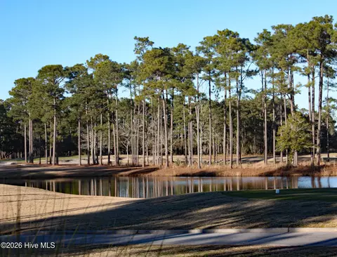 608 Barrington Pl SW, Ocean Isle Beach, NC 28469