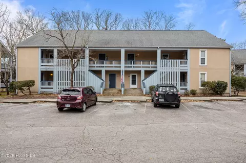 1306 Harbourside Dr, New Bern, NC 28560