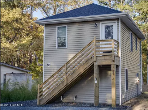 175 Michael St, Jarvisburg, NC 27947