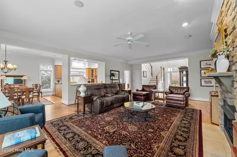 Living - 21 Cherry Hill Pl, Pinehurst, NC 28374 photo 3 of 3