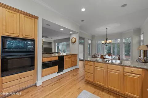Kitchen - 21 Cherry Hill Pl, Pinehurst, NC 28374 photo 3 of 4