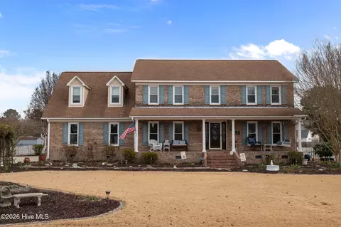 2047 Mercury Dr, Greenville, NC 27858
