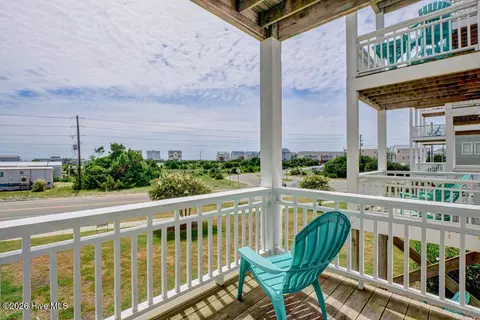 106 Egret Landing Ct #A, Surf City, NC 28445