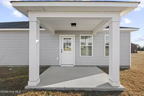 Exterior - 3052 Condor Ct, Deep Run, NC 28525 photo 1 of 3
