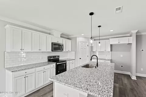 Kitchen - 3052 Condor Ct, Deep Run, NC 28525 photo 2 of 3
