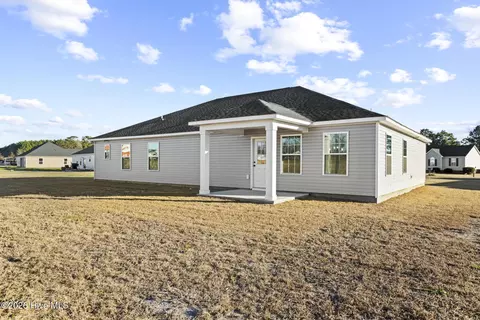 Exterior - 3052 Condor Ct, Deep Run, NC 28525 photo 2 of 3