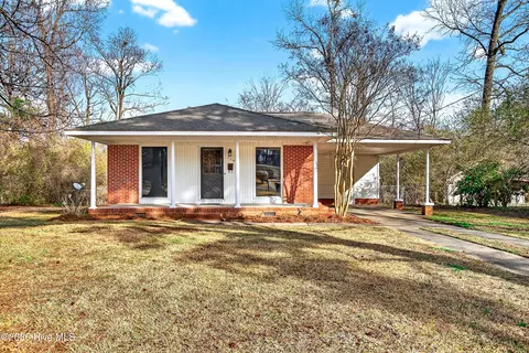 119 Arthur Ct, Jacksonville, NC 28546