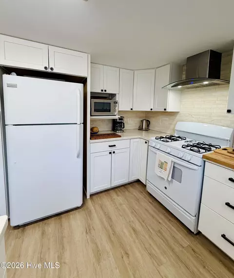 Kitchen - 532 E 2nd St, Washington, NC 27889 photo 4 of 5
