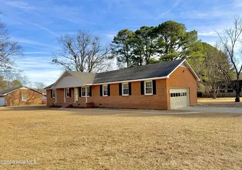 2131 Brinson St, Kinston, NC 28504