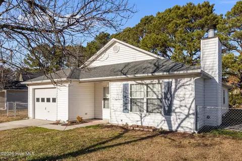 1109 Shroyer Cir, Jacksonville, NC 28540