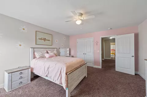 Bedroom - 304 Bear Run, Maple Hill, NC 28454 photo 7 of 11