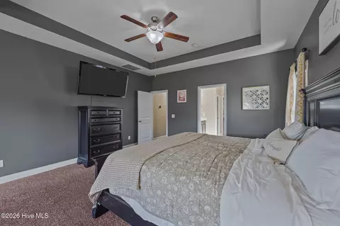 Bedroom - 304 Bear Run, Maple Hill, NC 28454 photo 2 of 11
