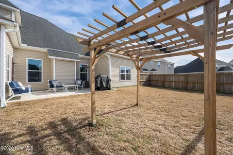 Exterior - 304 Bear Run, Maple Hill, NC 28454 photo 10 of 11