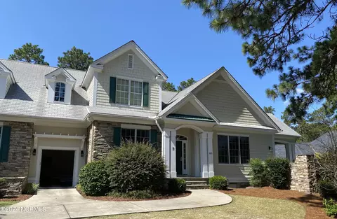 260 Cochrane Castle Cir # 5, Pinehurst, NC 28374