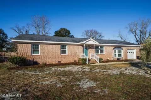 4726 Salix Dr, Wilmington, NC 28412