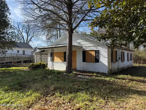 1021 Lees Ave, New Bern, NC 28560
