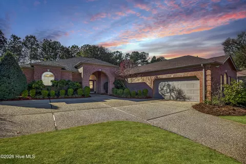 6313 Motts Village Rd, Wilmington, NC 28412