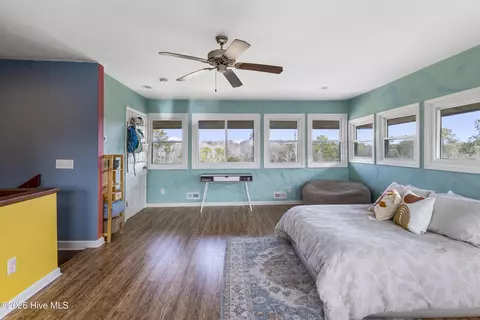 Bedroom - 412 Lakeview Dr, Hampstead, NC 28443 photo 7 of 7