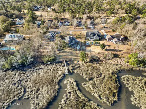 View/Area - 412 Lakeview Dr, Hampstead, NC 28443 photo 6 of 12