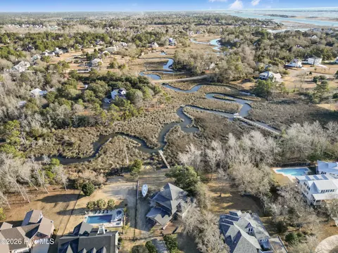 View/Area - 412 Lakeview Dr, Hampstead, NC 28443 photo 4 of 12