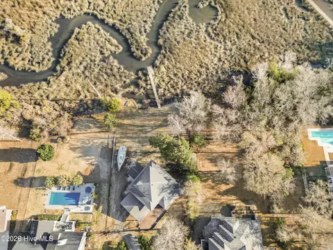 View/Area - 412 Lakeview Dr, Hampstead, NC 28443 photo 5 of 12