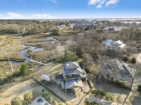 View/Area - 412 Lakeview Dr, Hampstead, NC 28443 photo 3 of 12