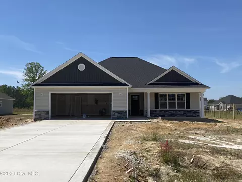 103 Nova Pl, Pikeville, NC 27863