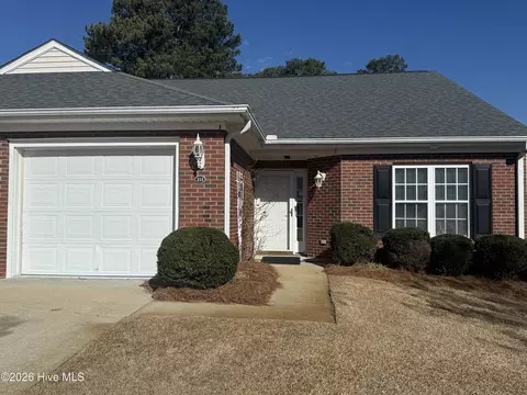 213 New Hope Village Dr, Goldsboro, NC 27534