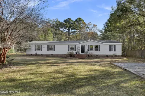 151 Shelley Rd, Hampstead, NC 28443