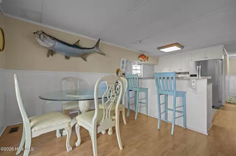 249 Moonlight Dr, Atlantic Beach, NC 28512 photo 5